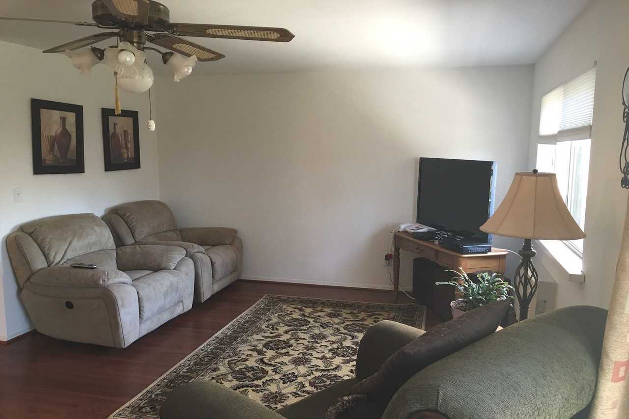 92 Coachlight Square - Photo 2 of 14