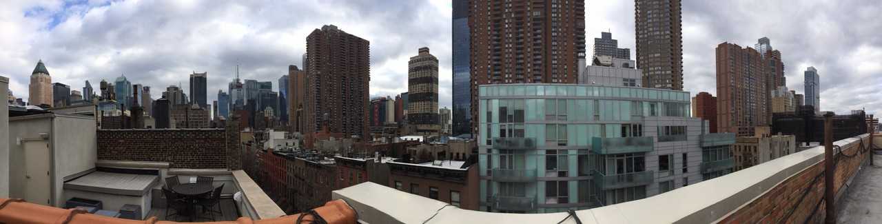 461 W 44th St - Photo 3 of 4