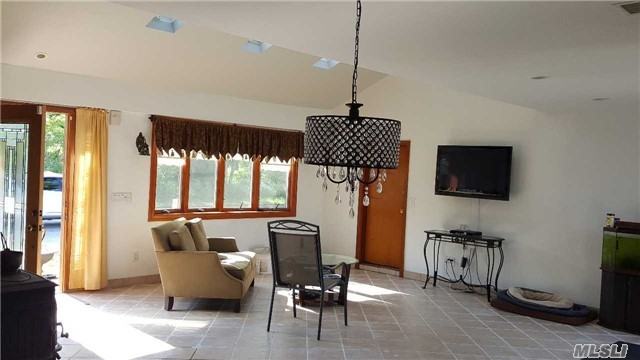 2802 Island Channel Rd - Photo 3 of 18