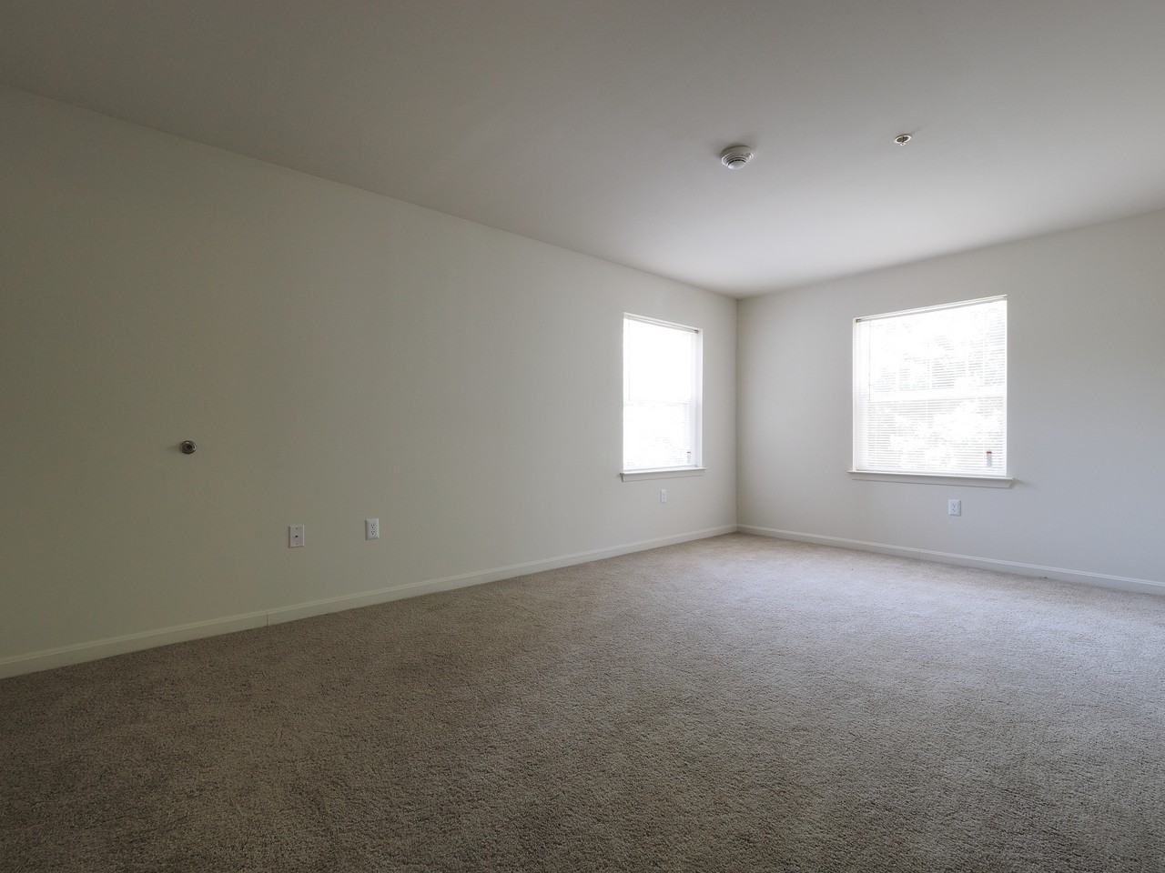 100 Greenway - Photo 3 of 17