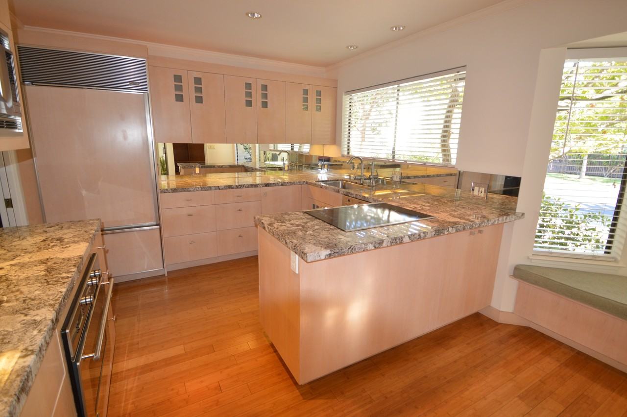 2467 Sharon Oaks Dr - Photo 3 of 10