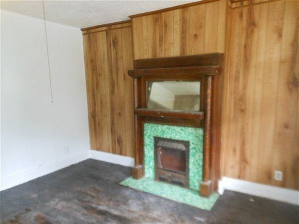 2506 Knorr Ave - Photo 2 of 5