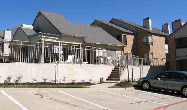 5065 Courtside Dr #16 - Photo 2 of 4