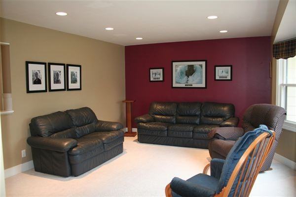 37 Herbert St SW - Photo 3 of 12