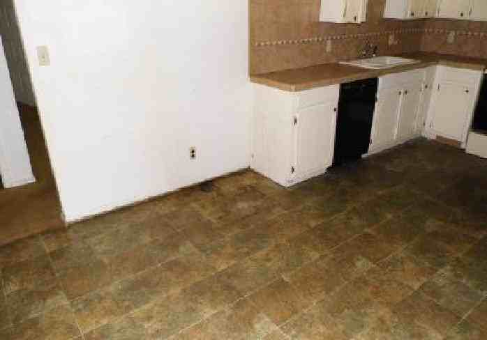 80 NW McAlester Ave - Photo 2 of 2