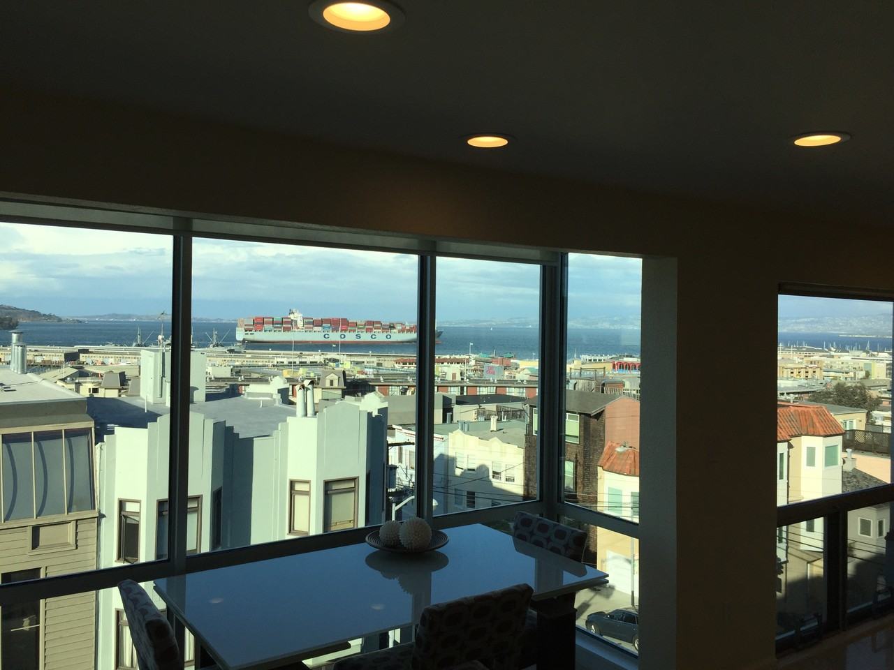 2555 Leavenworth St - Photo 2 of 8