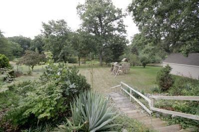 28265 Springbrook Dr - Photo 3 of 6