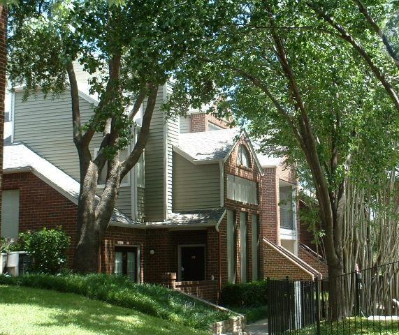 108 N Brookside Dr #93 - Photo 3 of 4