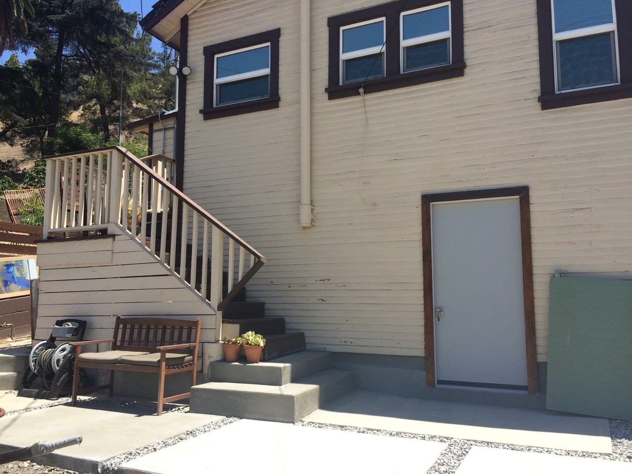 4501 Berenice Ave - Photo 2 of 5