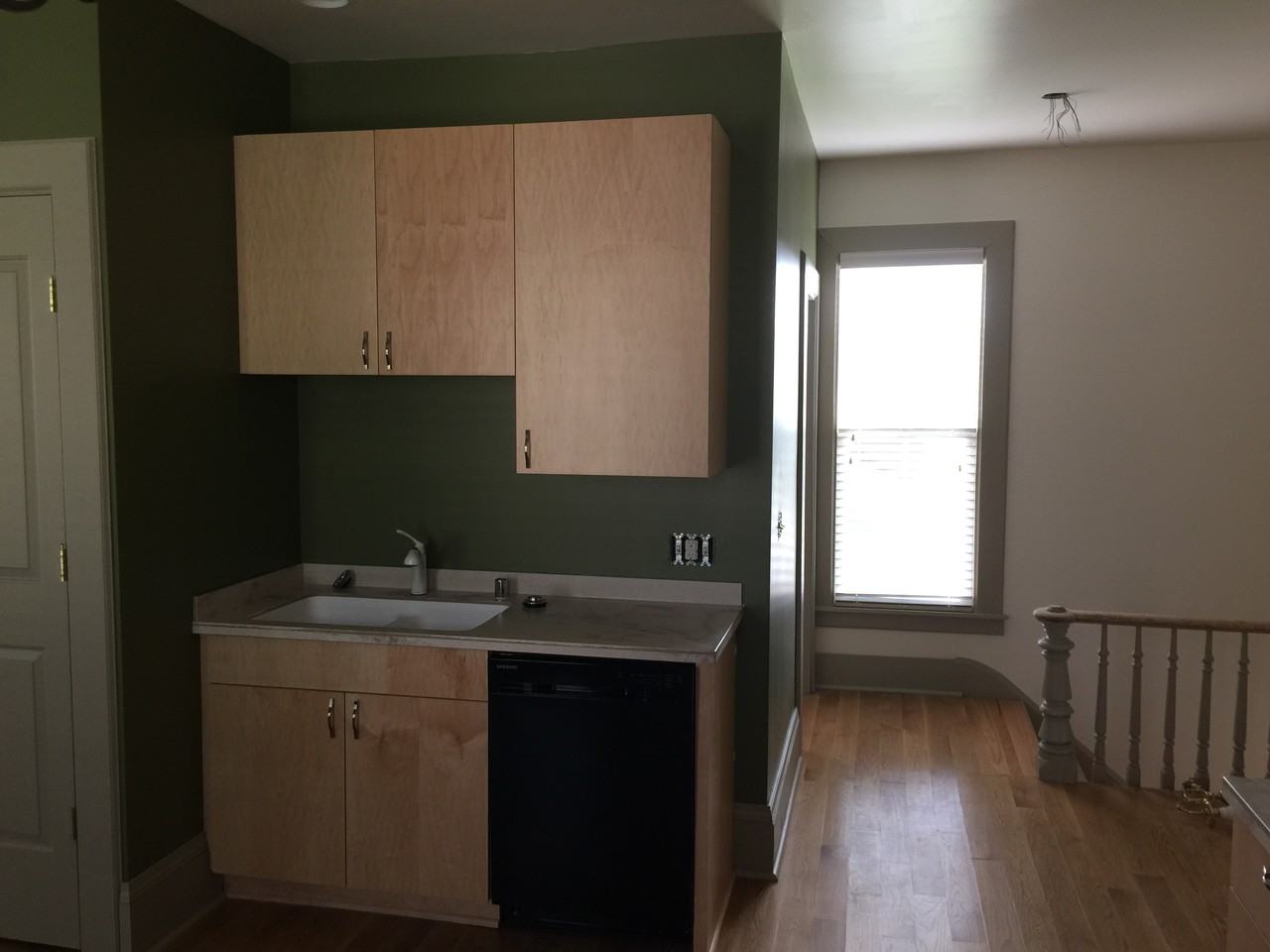 313 W Brown St #2 - Photo 3 of 12