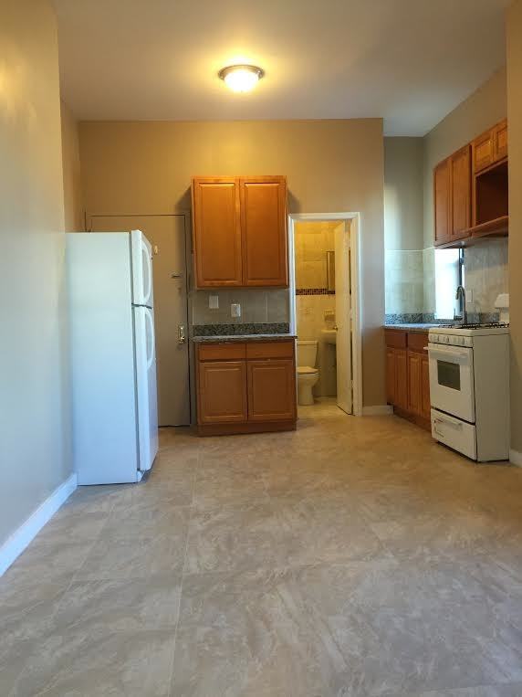143 E Troy Pike - Photo 2 of 6