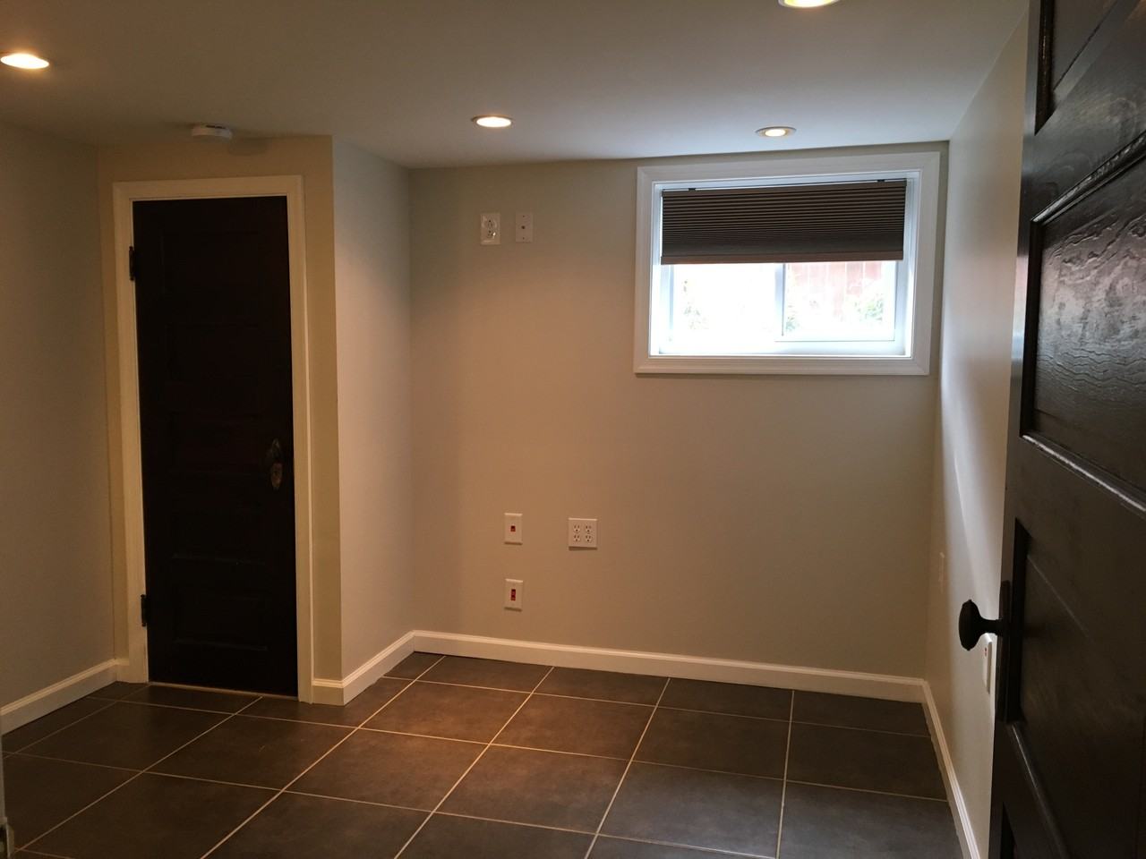 3401 24th St NE B - Photo 3 of 15