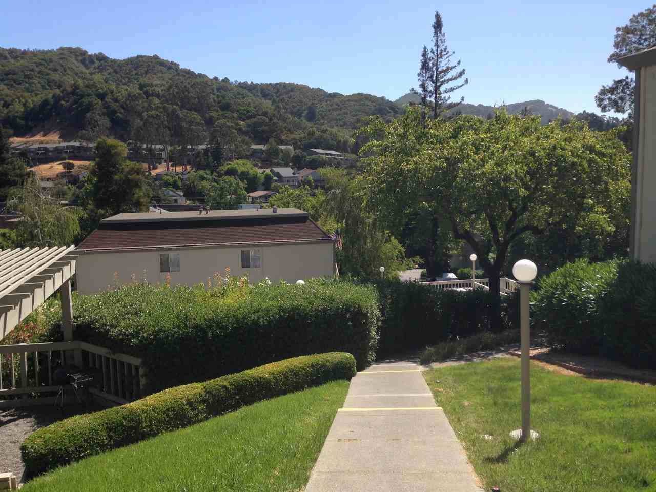 1747 Lincoln Ave - Photo 3 of 7