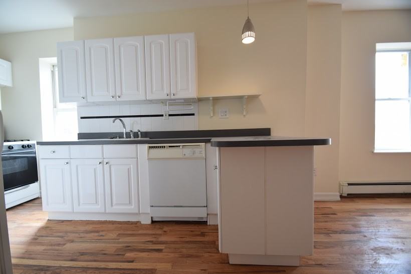 245 18th St 2 - Photo 3 of 13