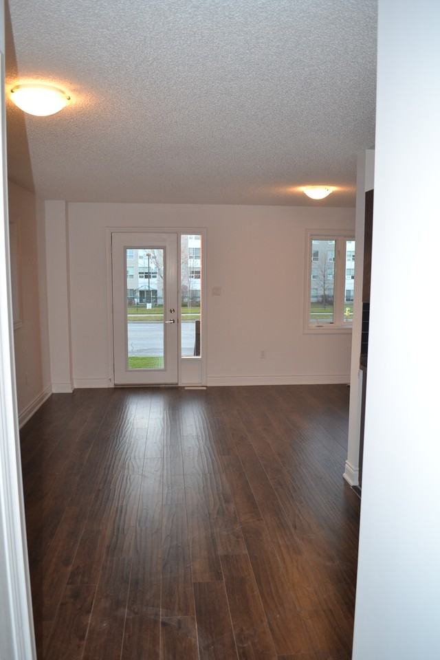 43 Madelaine Dr - Photo 2 of 29