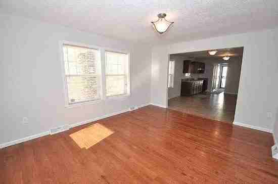 1534 W Fond Du Lac Ave - Photo 3 of 10