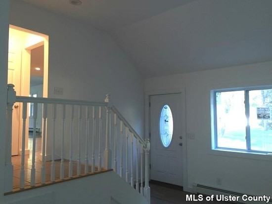 54 Landon Ave - Photo 3 of 9