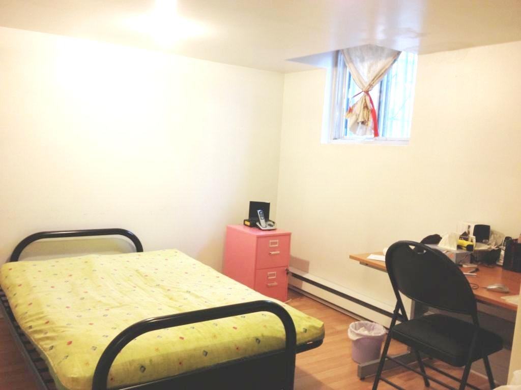 8921 Rue Basile Routhier #A - Photo 3 of 10