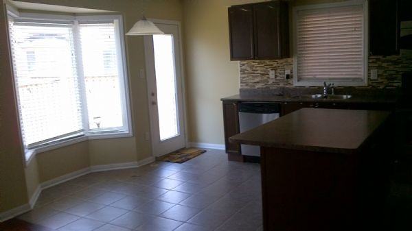 704 Speyer Cir - Photo 3 of 8