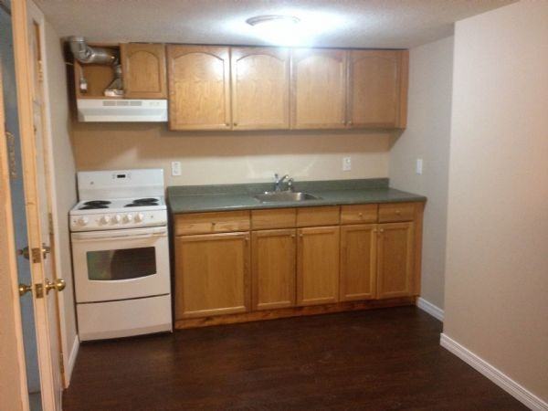 77 Cedar St S - Photo 2 of 4