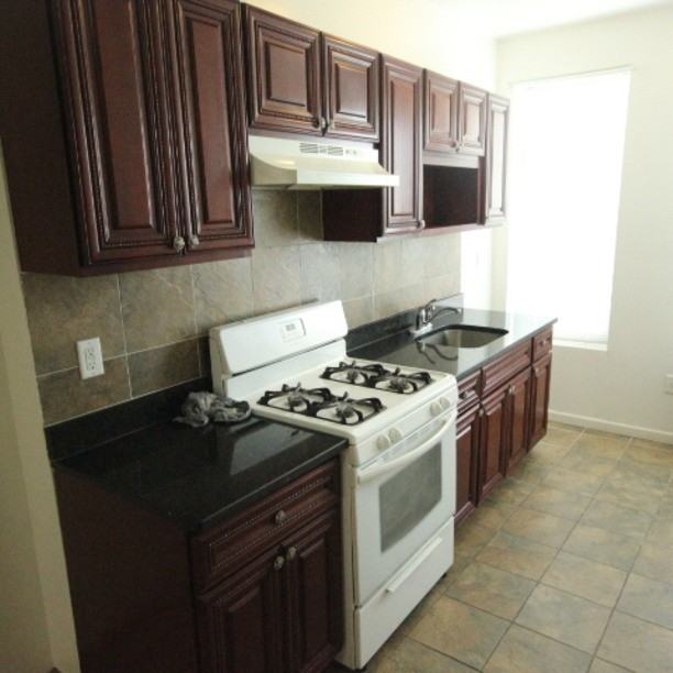 1706 Himrod Rd 3L - Photo 2 of 6