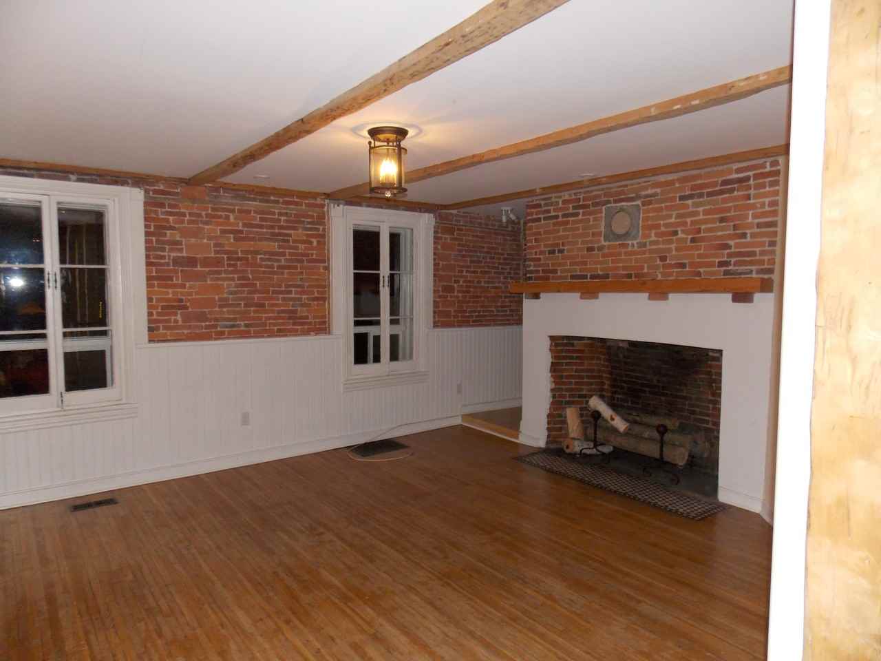 232 King St E #A - Photo 3 of 17