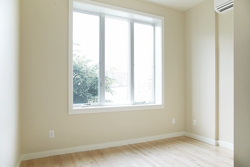 107 Freeman St 2 - Photo 2 of 9