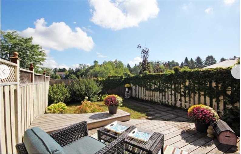 59 Richfield Square #1 - Photo 3 of 6