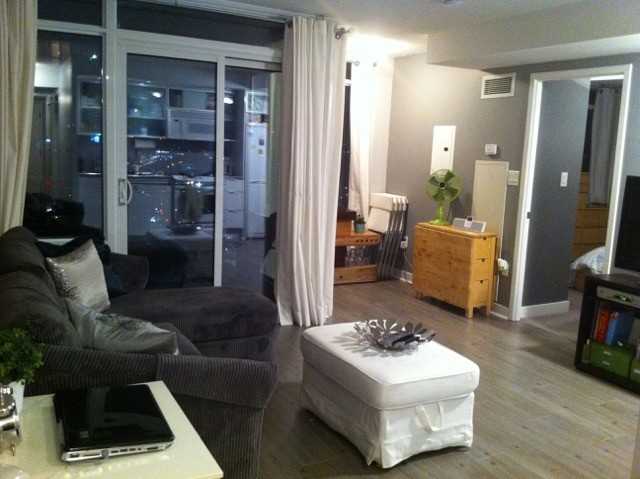 25 Telegram Mews #2912