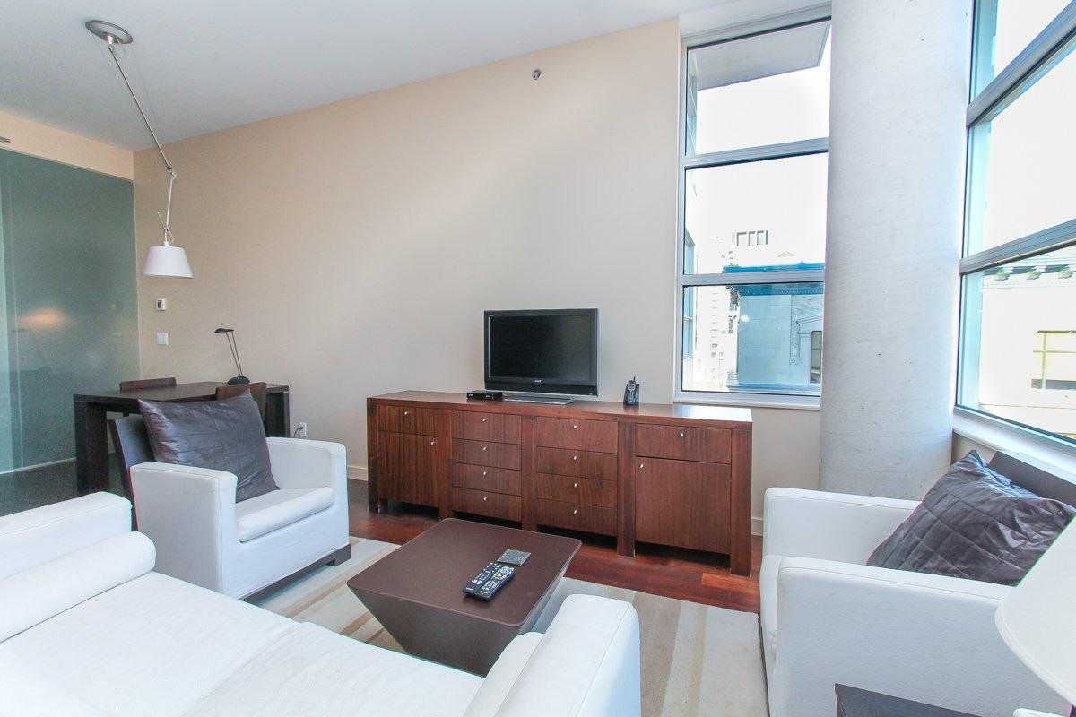 630 Rue William #932