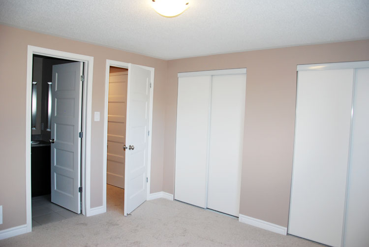 466 LeBoutillier Ave #466 - Photo 3 of 9