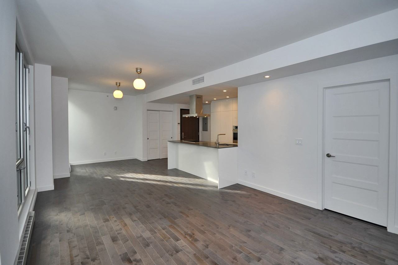 635 Rue Saint Maurice #301