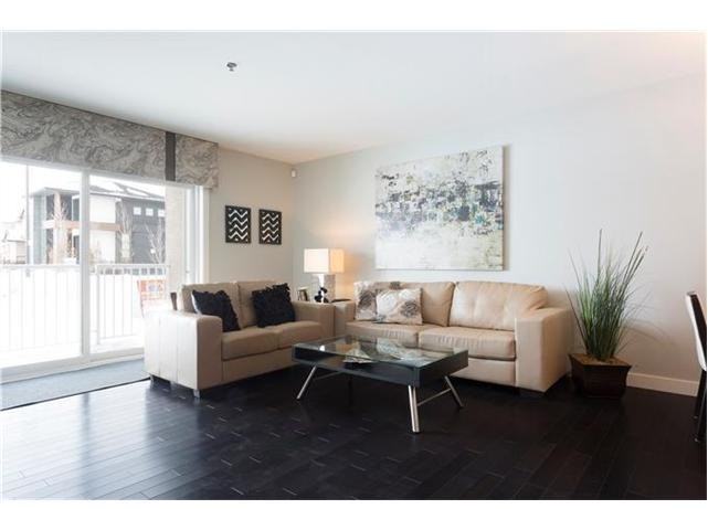 235 Bridgeland Dr N - Photo 3 of 5