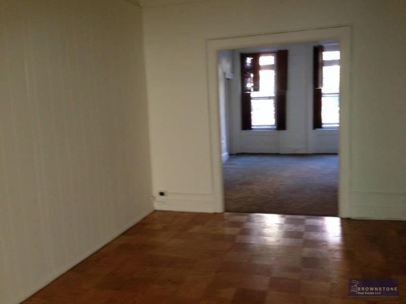 242 Sackett St 2 - Photo 3 of 3