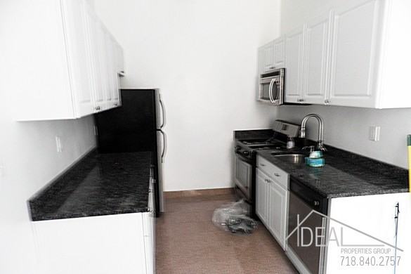 942 Washington Ave #1C - Photo 3 of 5