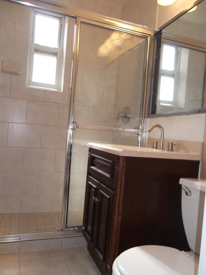 2348 Waters Edge Dr 1 - Photo 3 of 11