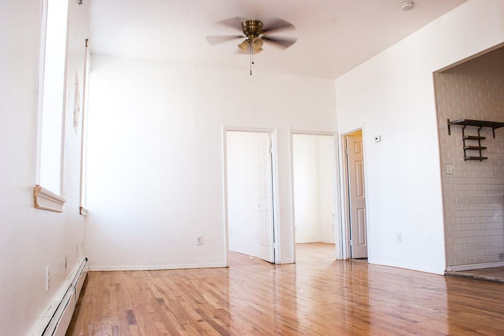 436 Willoughby Ave - Photo 2 of 6