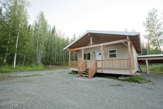 925 Lincolnwood Dr - Photo 2 of 10