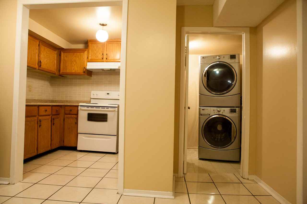 3417 Beau Rivage Crescent - Photo 2 of 9