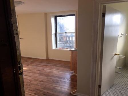 250 Pennsylvania Ave - Photo 3 of 9