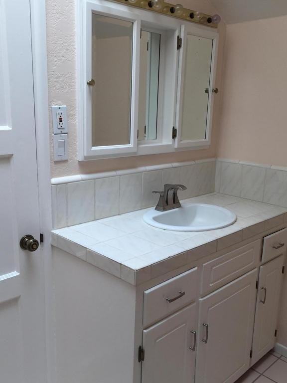 430 Alan Rd - Photo 3 of 5