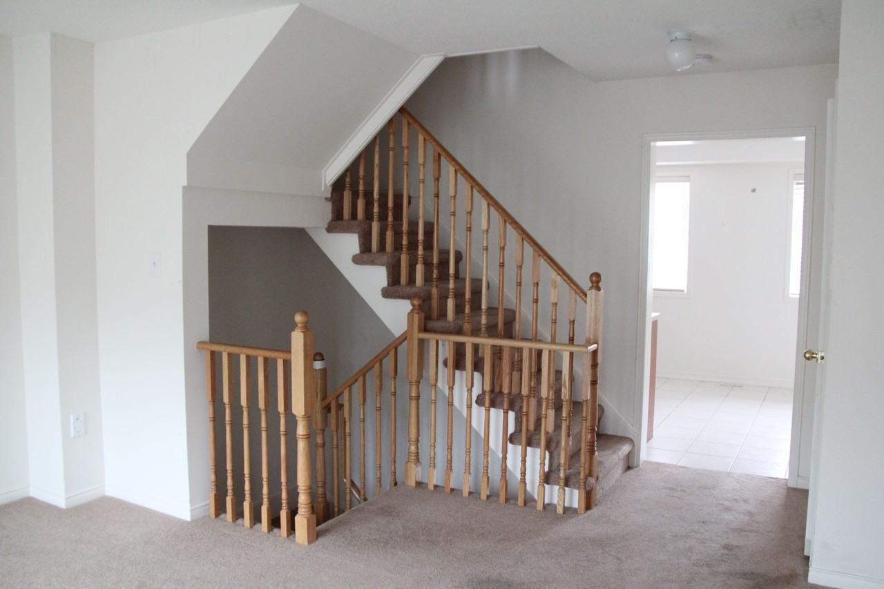 15 Hesketh Rd - Photo 2 of 12