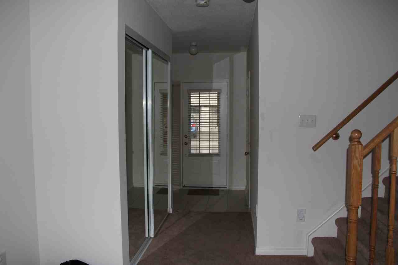 15 Hesketh Rd - Photo 3 of 12