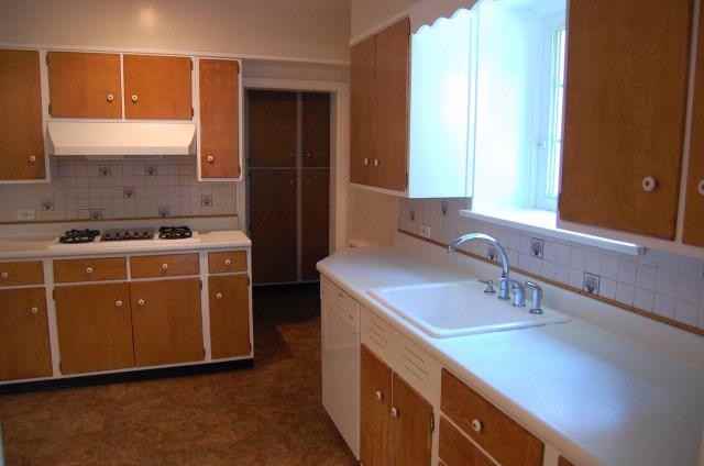 324 Rices Mill Rd - Photo 2 of 4