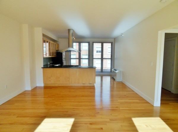 217 Front St 5850 - Photo 2 of 5