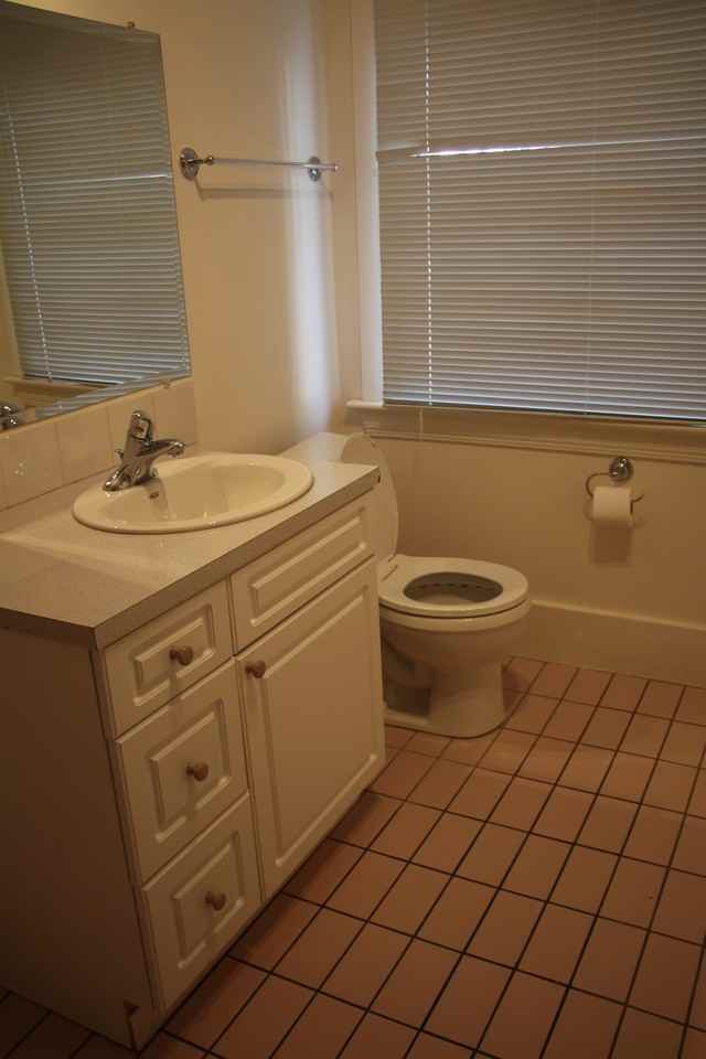 10957 81 Ave NW 1 - Photo 2 of 3