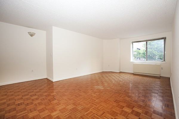 50 Battery Park Rd - Photo 2 of 4