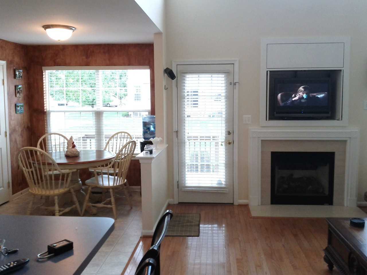 326 Wheatfield Cir - Photo 2 of 5