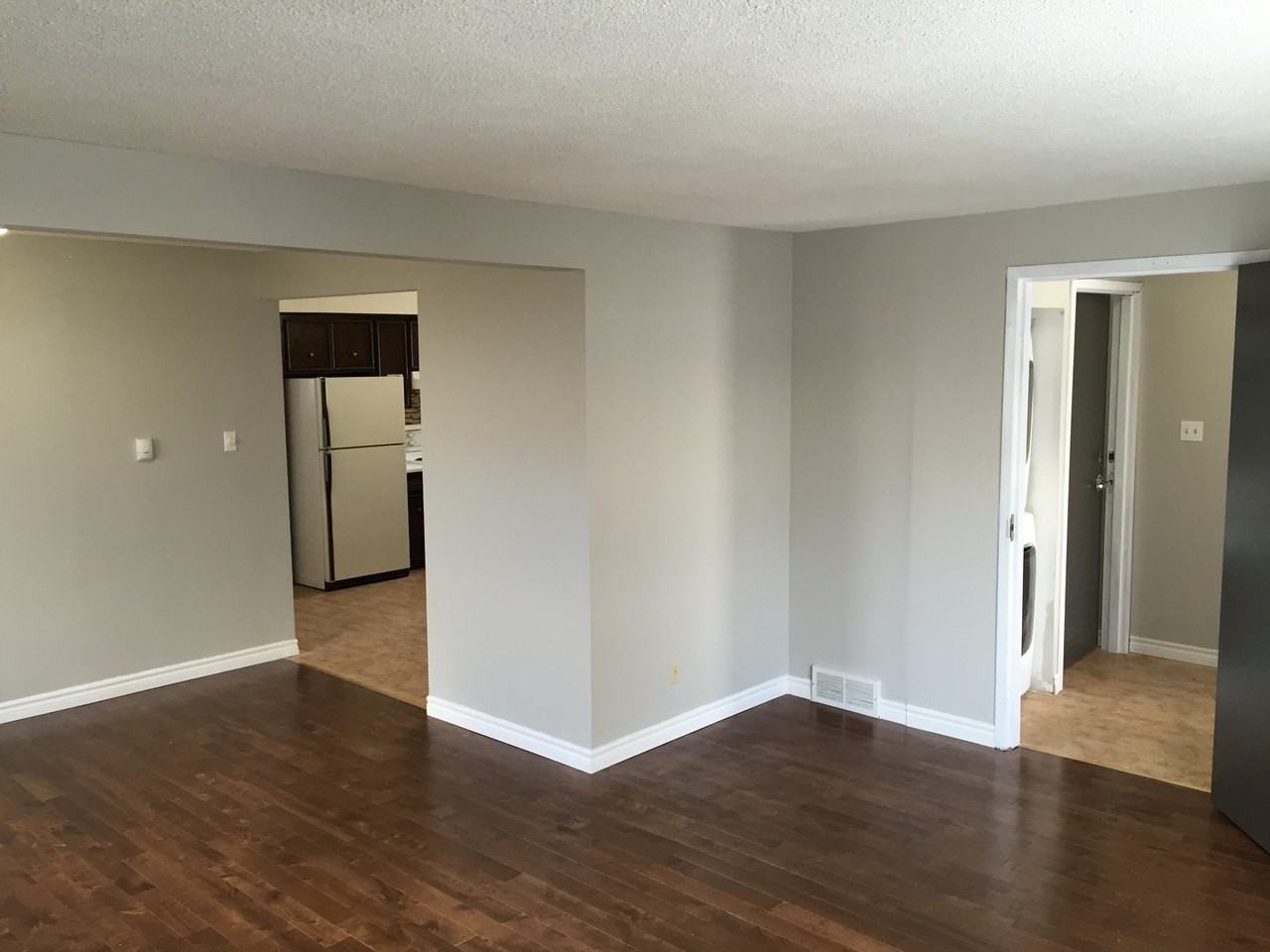 77 Elm Ridge Dr #1 - Photo 2 of 8