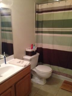 1550 Acacia St #B - Photo 3 of 5